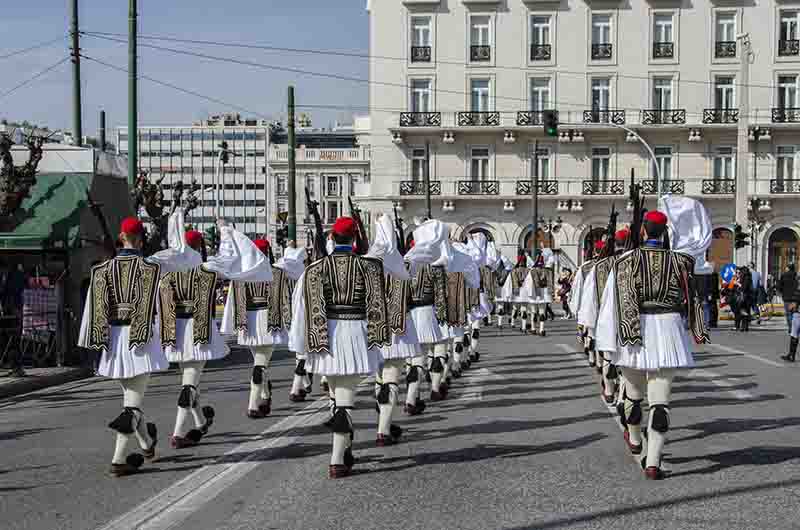146 - Grecia - Atenas - El Parlamento - cambio de guardia